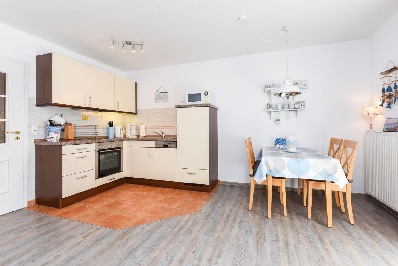 Ferienwohnung To Huus Bensersiel Ngoại thất bức ảnh